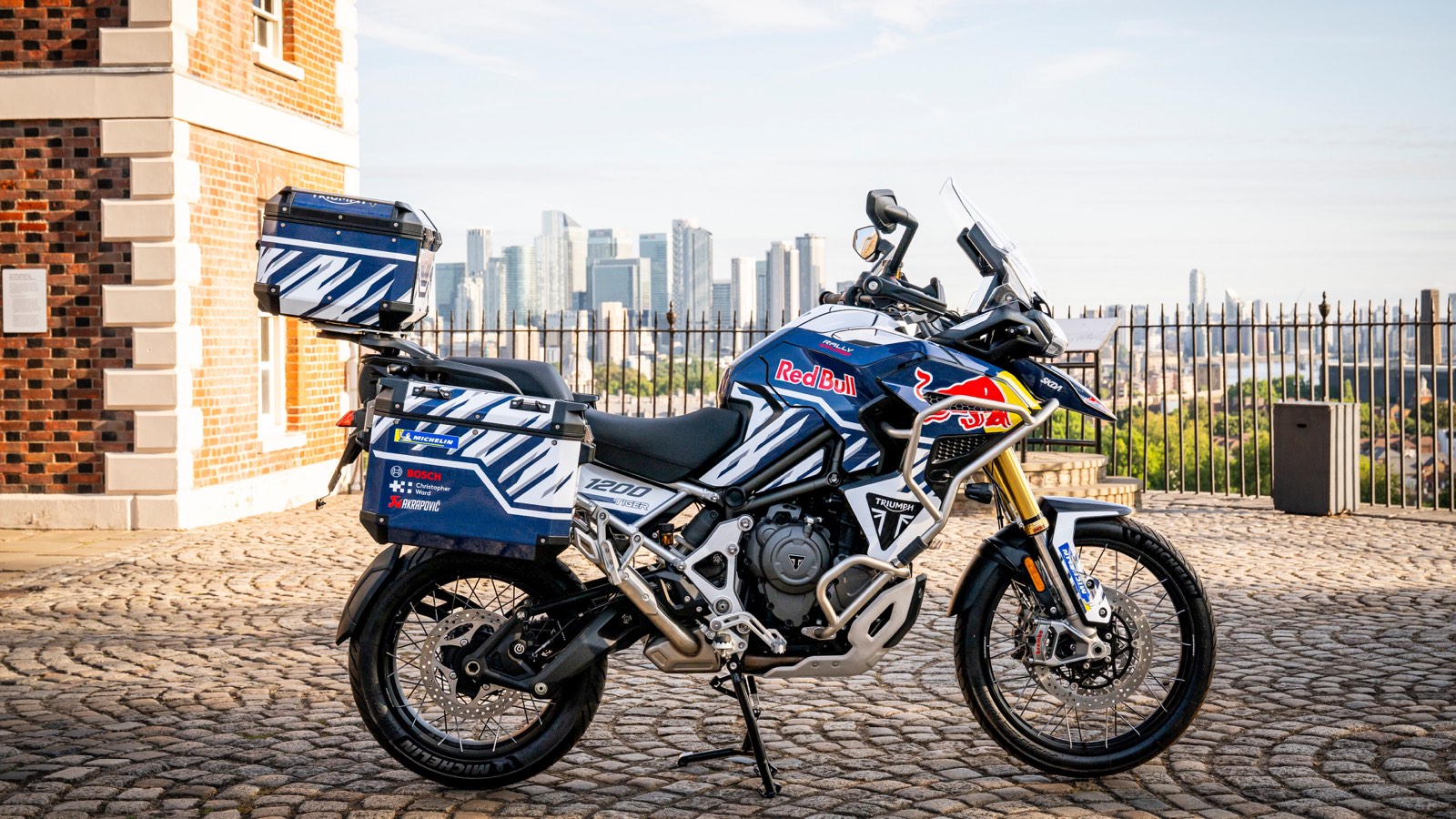 Triumph Tiger 1200 Rally Explorer pripravený na cestu okolo sveta